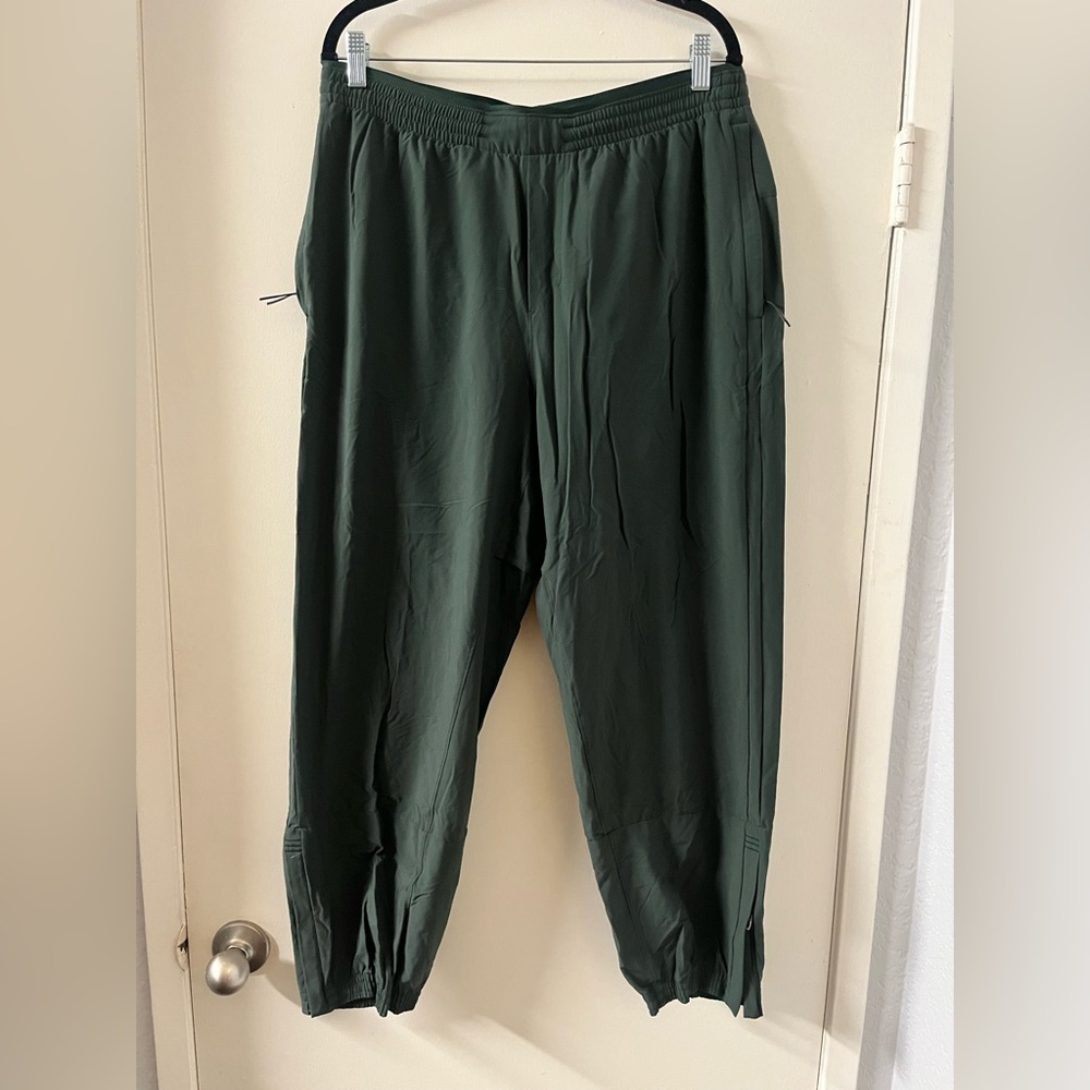 Lululemon Olive Green Joggers Size L